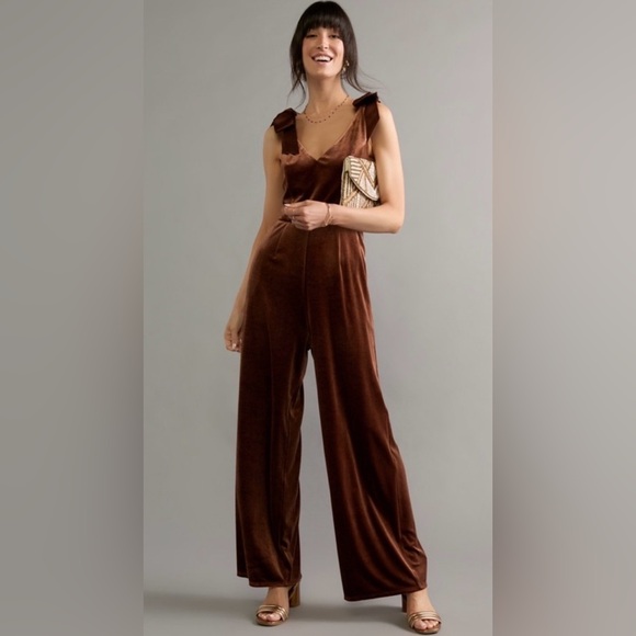 Francescas Velvet Jumpsuit NWT - Picture 2 of 7